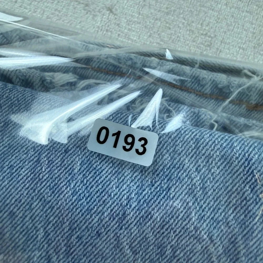 Levis 501 Original‎ Fit Jeans Mens 34x29 Light Wash Blue Denim Button Fly Pants